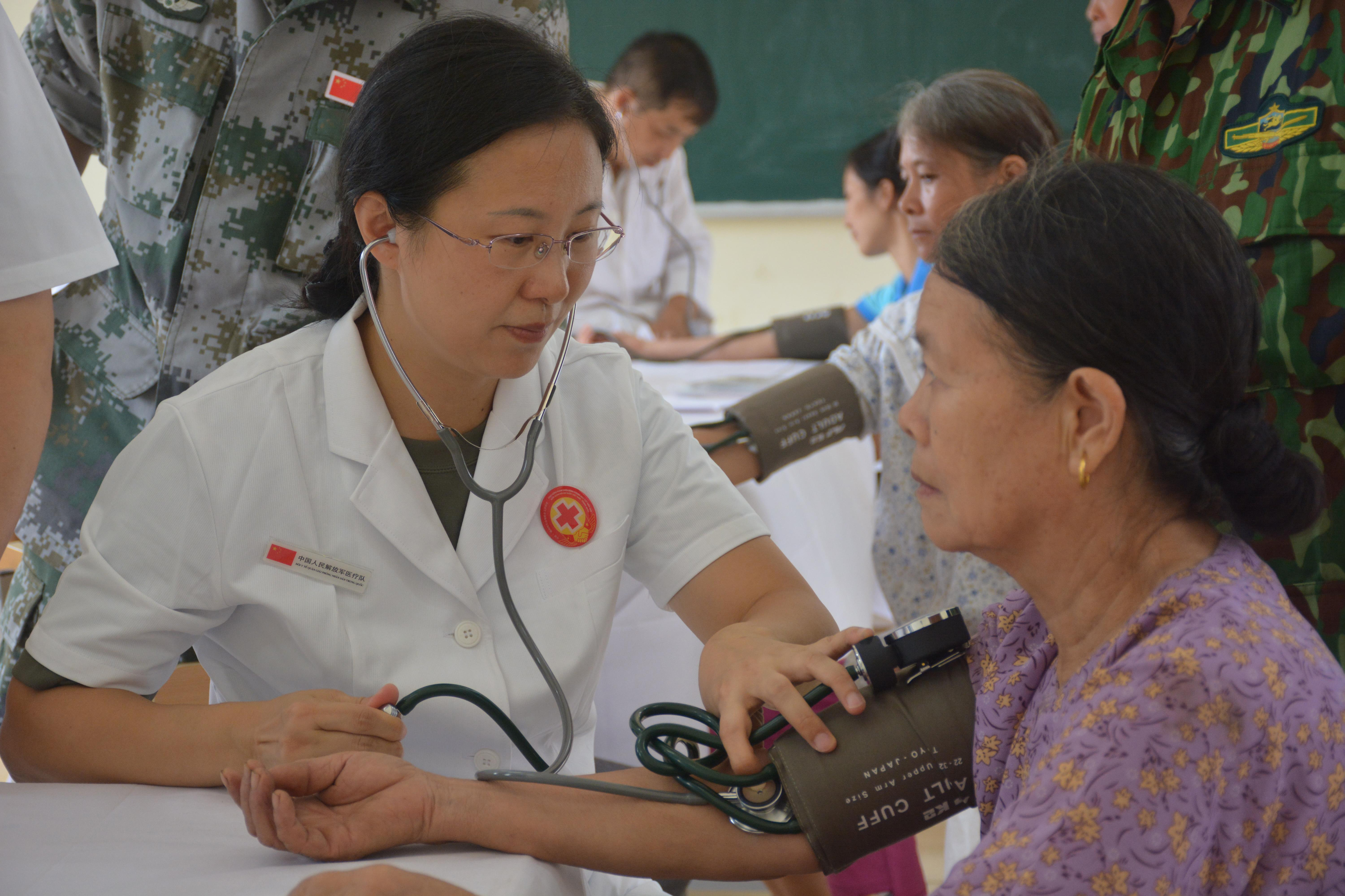 Chung tay xây dựng “con đường sức khỏe” cho người dân khu vực biên giới Việt-Trung